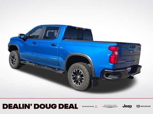 Used 2022 Chevrolet Silverado 1500 ZR2 w/ Technology Package image 4