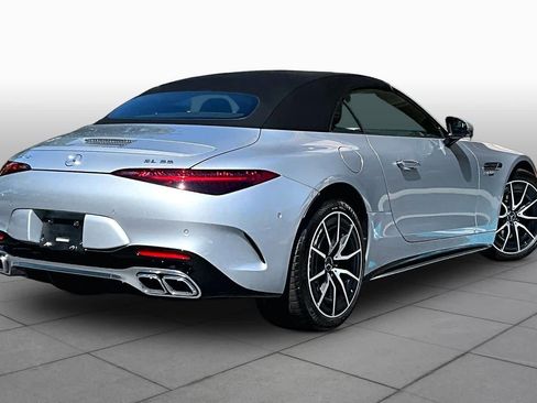 Used 2022 Mercedes-Benz SL 55 AMG 4MATIC image 12
