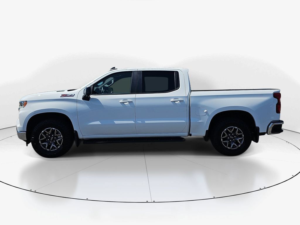 Used 2022 Chevrolet Silverado 1500 LT AWD/4WD image 10
