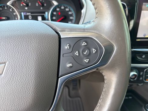 Used 2018 Chevrolet Traverse Premier w/ Driver Confidence II Package FWD image 23