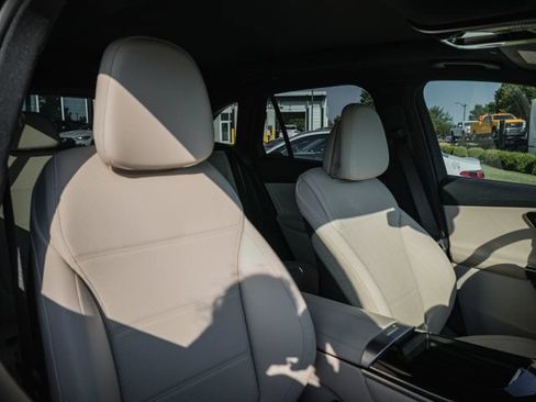 Certified 2023 Mercedes-Benz GLC 300 4MATIC image 28