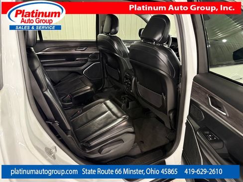 Used 2021 Jeep Grand Cherokee L Limited AWD/4WD image 38
