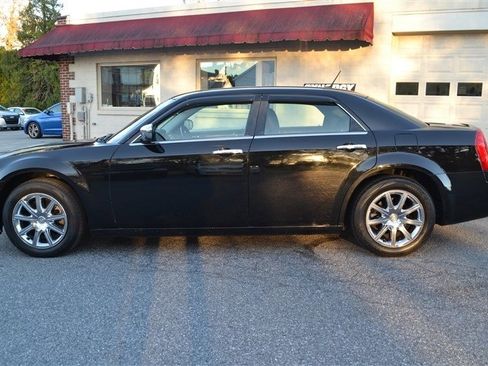 Used 2008 Chrysler 300 C image 2