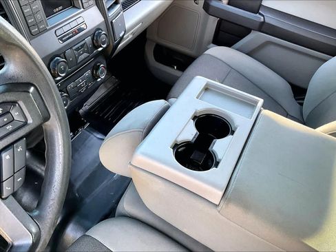 Used 2017 Ford F150 XL w/ Equipment Group 101A Mid AWD/4WD image 16