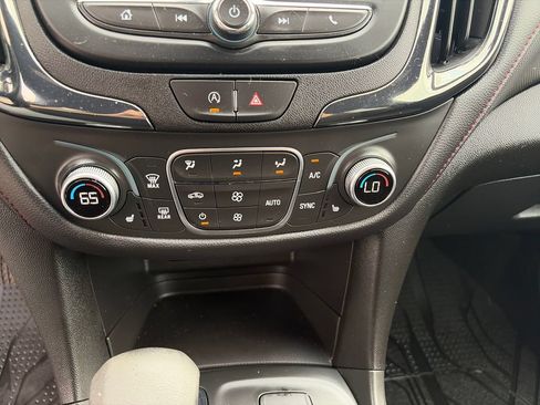 Certified 2024 Chevrolet Equinox RS w/ LPO, Floor Liner Package FWD image 18