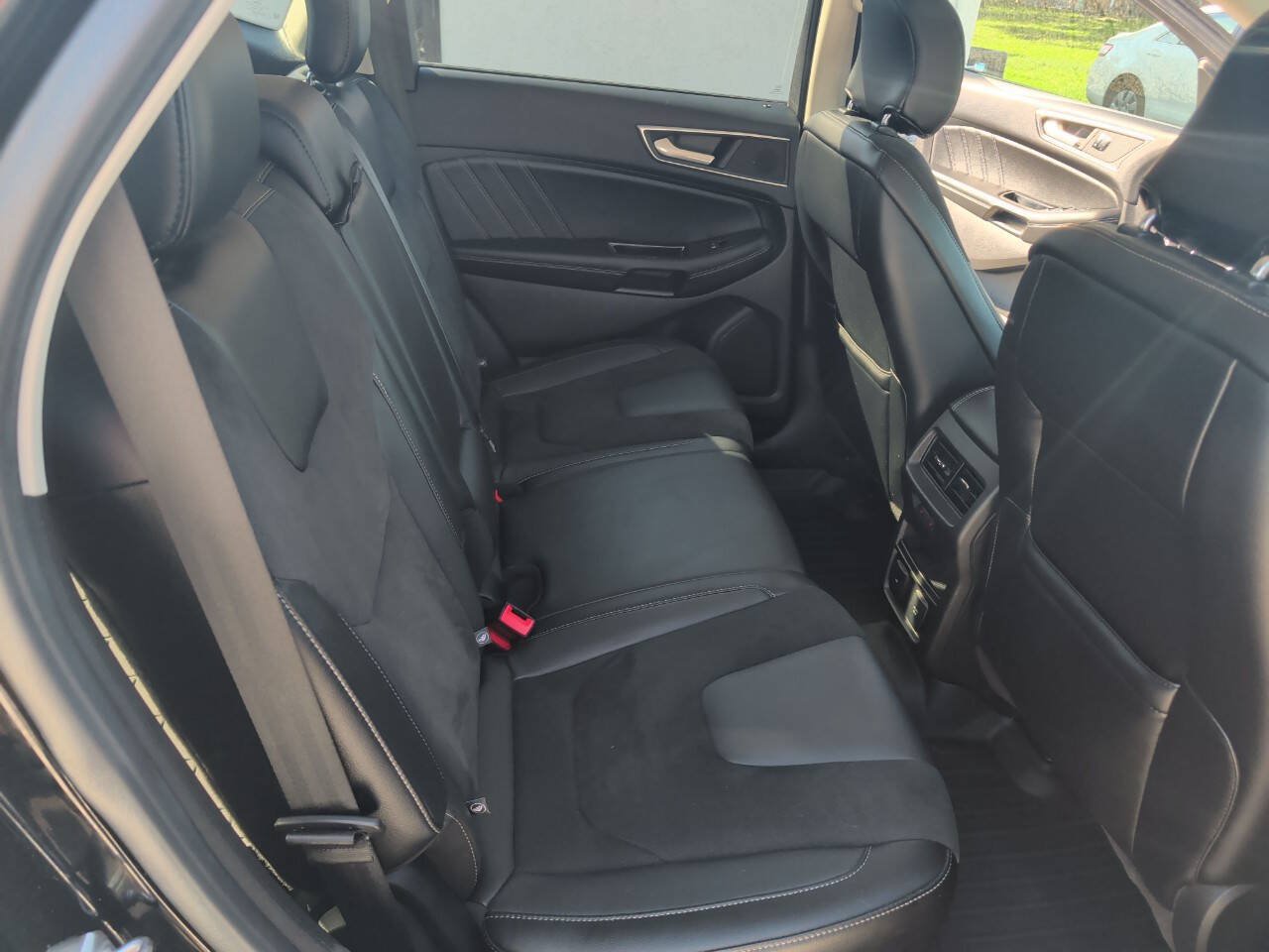 Used 2017 Ford Edge Sport w/ Equipment Group 401A AWD/4WD image 16