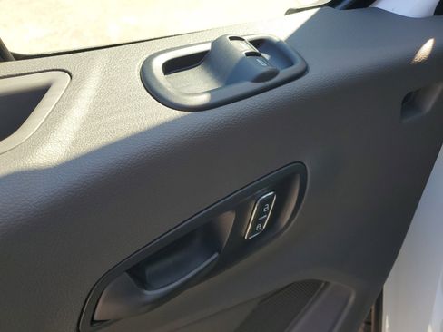 New 2026 Ford Transit 250 148 Medium Roof image 19