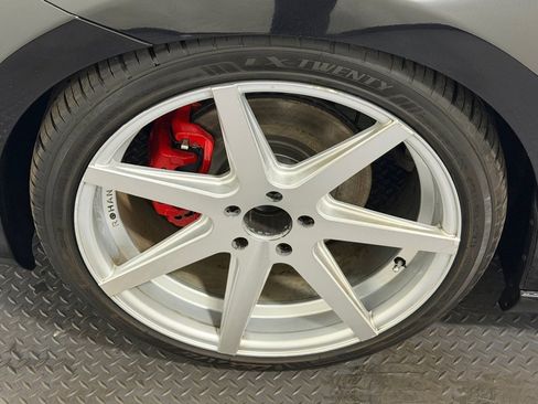 Used 2009 Nissan 370Z Touring image 18