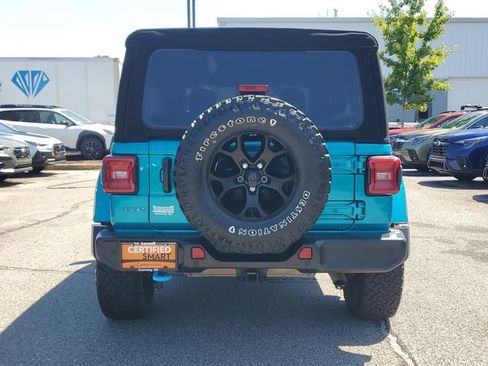 Certified 2024 Jeep Wrangler Unlimited w/ Convenience Group AWD/4WD image 7