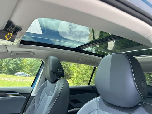 New 2026 Volkswagen Tiguan SE FWD image 23
