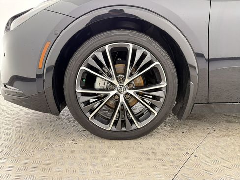 Used 2024 Toyota Prius Limited w/ Limited Premium Package image 11