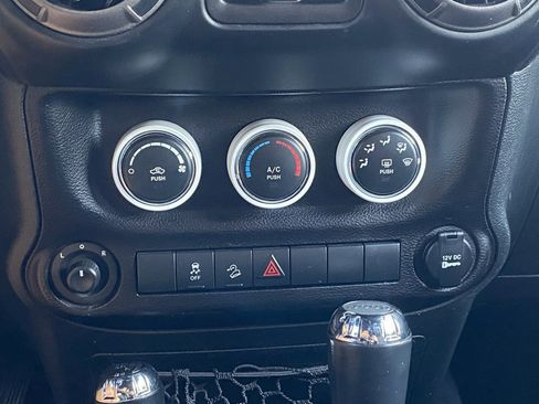 Used 2017 Jeep Wrangler Unlimited Sport w/ Quick Order Package 24S image 19