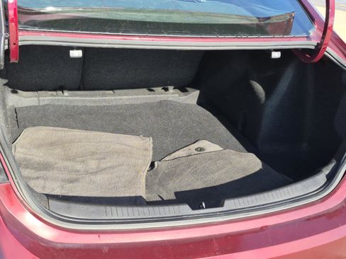 Used 2016 Chevrolet Malibu LT image 9