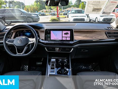 Used 2024 Volkswagen Atlas SE FWD image 31