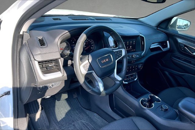 Used 2023 GMC Terrain SLE FWD image 10