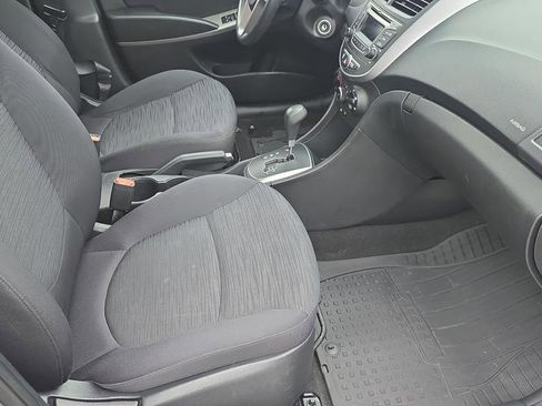 Used 2017 Hyundai Accent SE FWD image 13