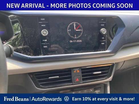 Certified 2023 Volkswagen Taos SE w/ Black Wheel Package FWD image 12