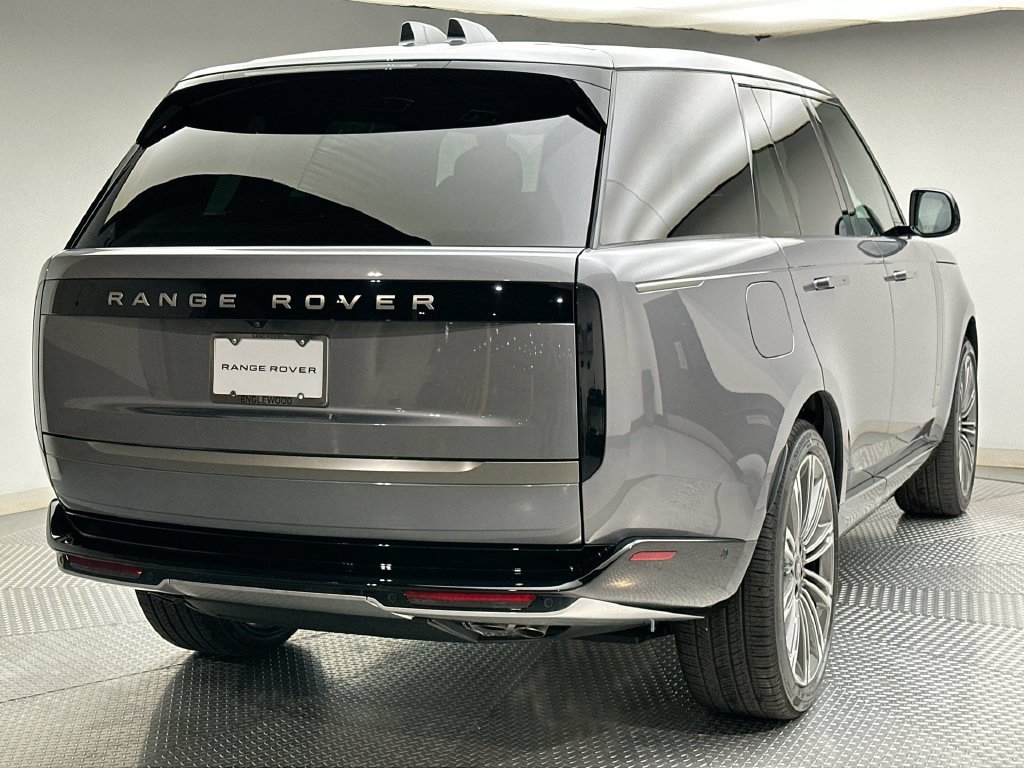 New 2027 Land Rover Range Rover SE AWD/4WD image 3