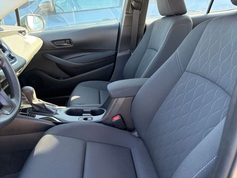 Used 2025 Toyota Corolla LE image 24