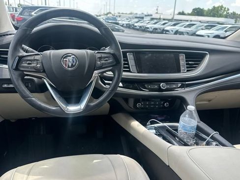Used 2023 Buick Enclave Avenir FWD image 10