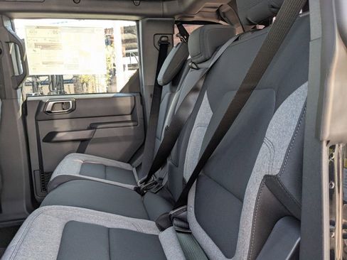 New 2025 Ford Bronco 4-Door image 15