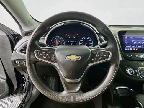 Used 2023 Chevrolet Malibu LT FWD image 17