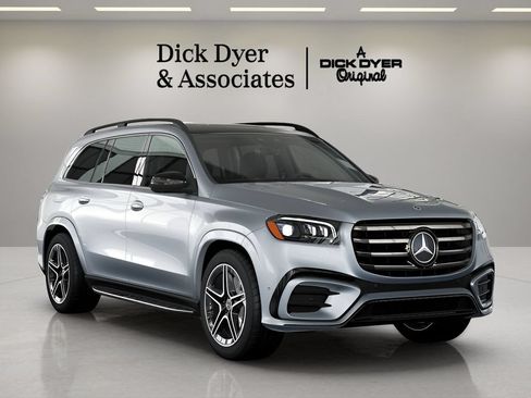 Used 2025 Mercedes-Benz GLS 450 4MATIC image 37