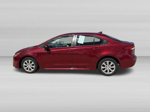 Used 2025 Toyota Corolla LE FWD image 7