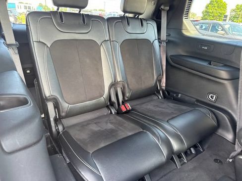 Used 2023 Jeep Grand Cherokee L Laredo AWD/4WD image 13