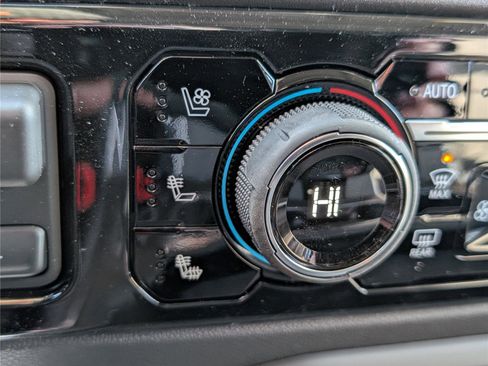 New 2026 Chevrolet Silverado 3500 LTZ w/ LTZ Convenience Package image 25