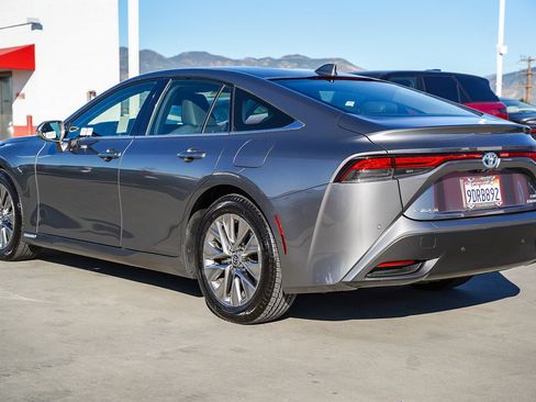 Certified 2022 Toyota Mirai XLE image 7