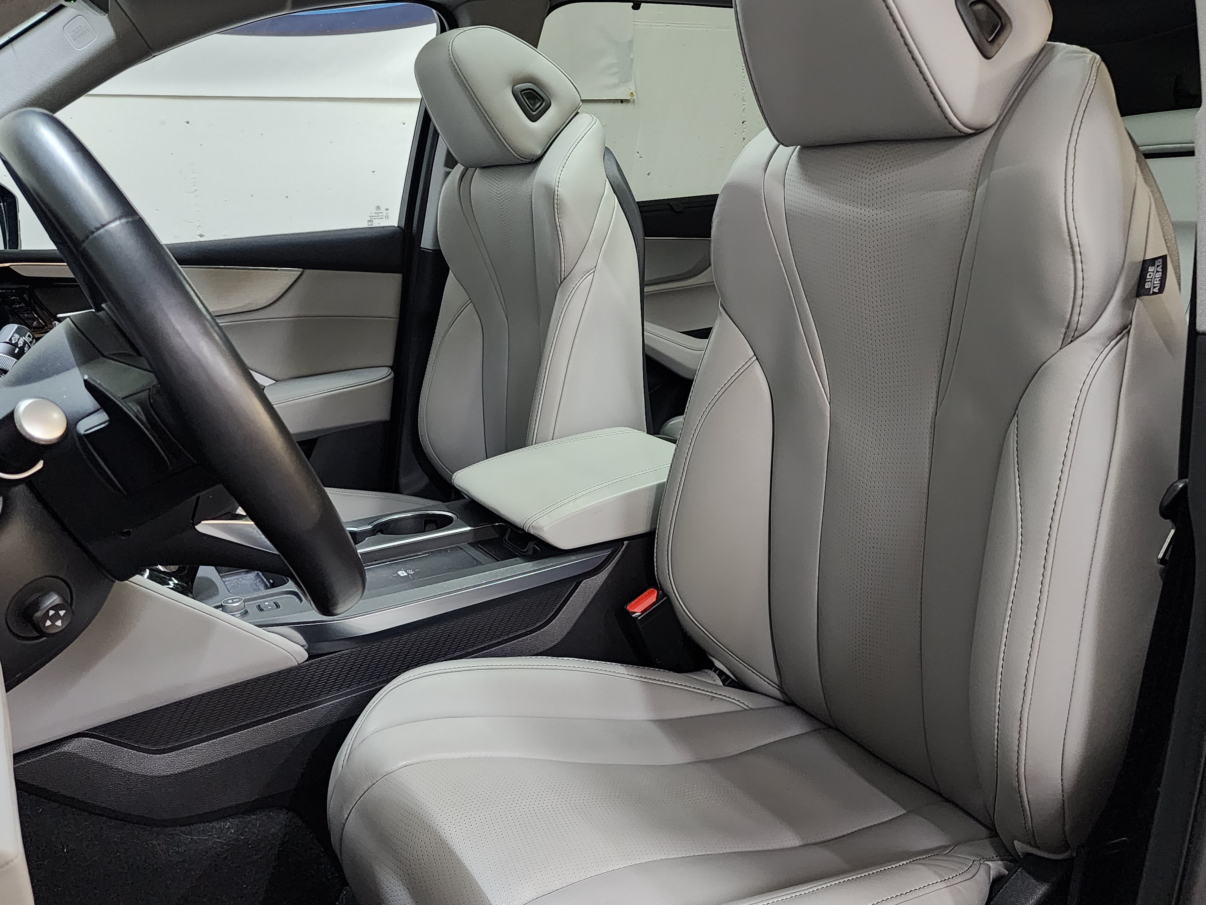 Certified 2025 Acura MDX w/ Technology Package AWD/4WD image 15
