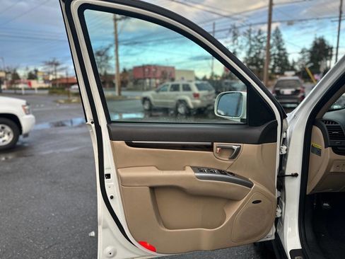 Used 2012 Hyundai Santa Fe Limited w/ Navigation Pkg 4 image 11