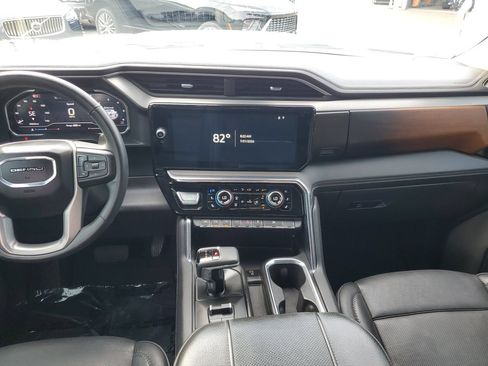 Used 2024 GMC Sierra 1500 Denali RWD image 14