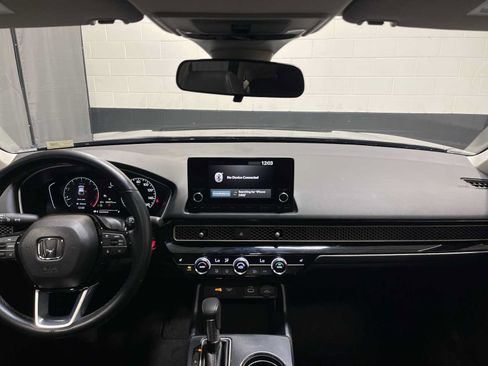 Used 2024 Honda Civic EX-L image 10
