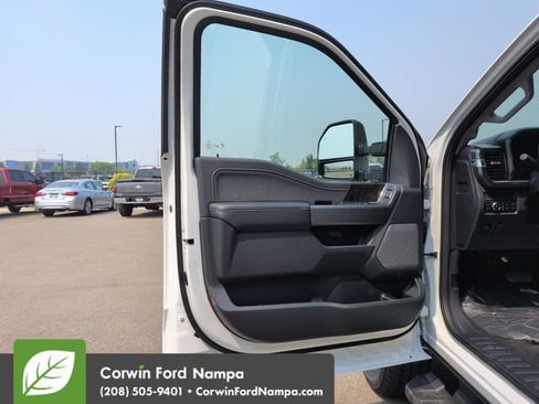 New 2026 Ford F350 Lariat w/ Black Appearance Package AWD/4WD image 10