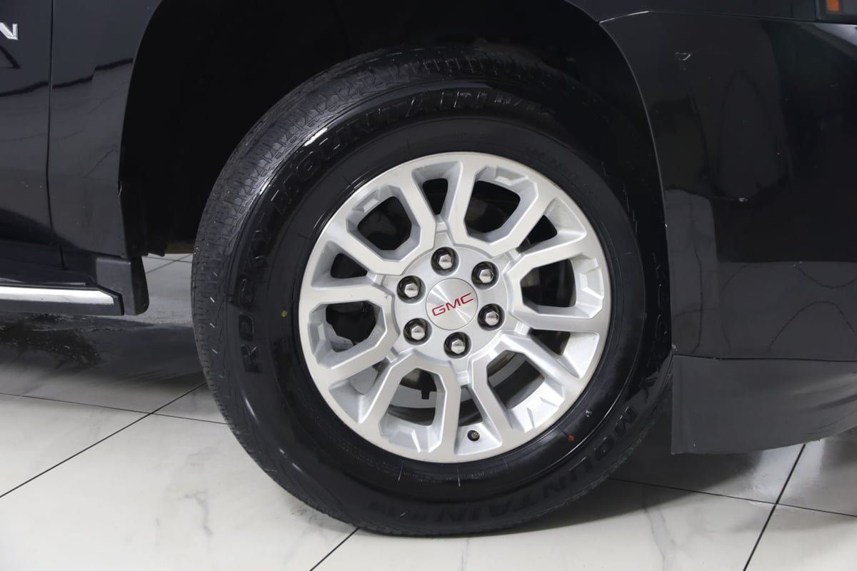 Used 2018 GMC Yukon SLT w/ HD Trailering Package AWD/4WD image 17