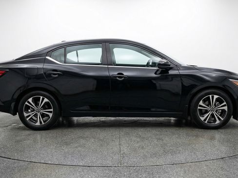 Used 2025 Nissan Sentra SV image 11