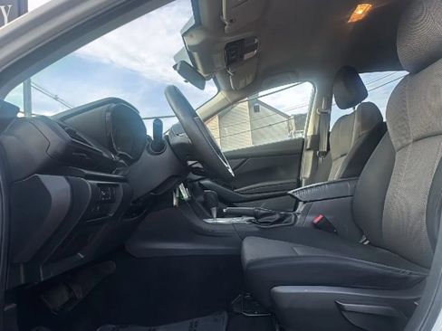 Used 2023 Subaru Crosstrek 2.0i image 11