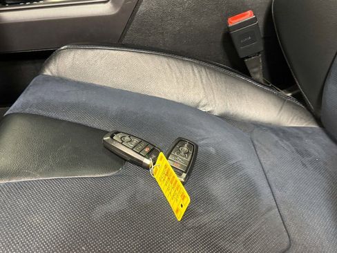 Used 2020 Ford F150 Raptor w/ Equipment Group 802A Luxury image 20