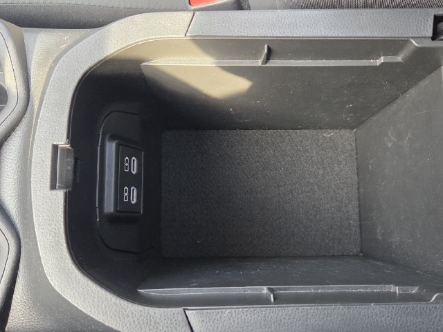 Used 2024 Toyota RAV4 XLE AWD/4WD image 30