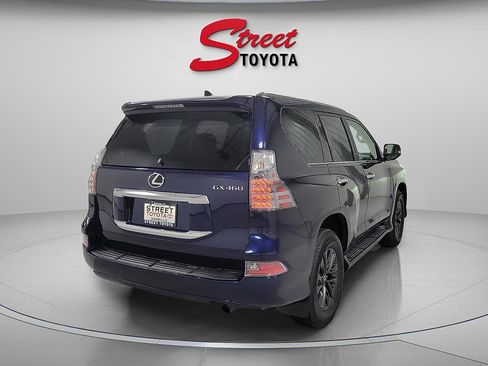 Used 2020 Lexus GX 460 Premium w/ Premium Package AWD/4WD image 4