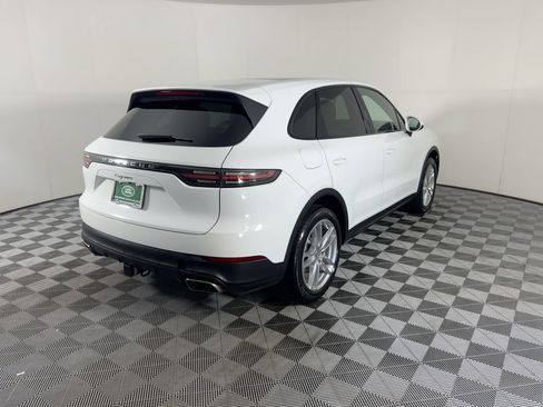 Used 2023 Porsche Cayenne image 10