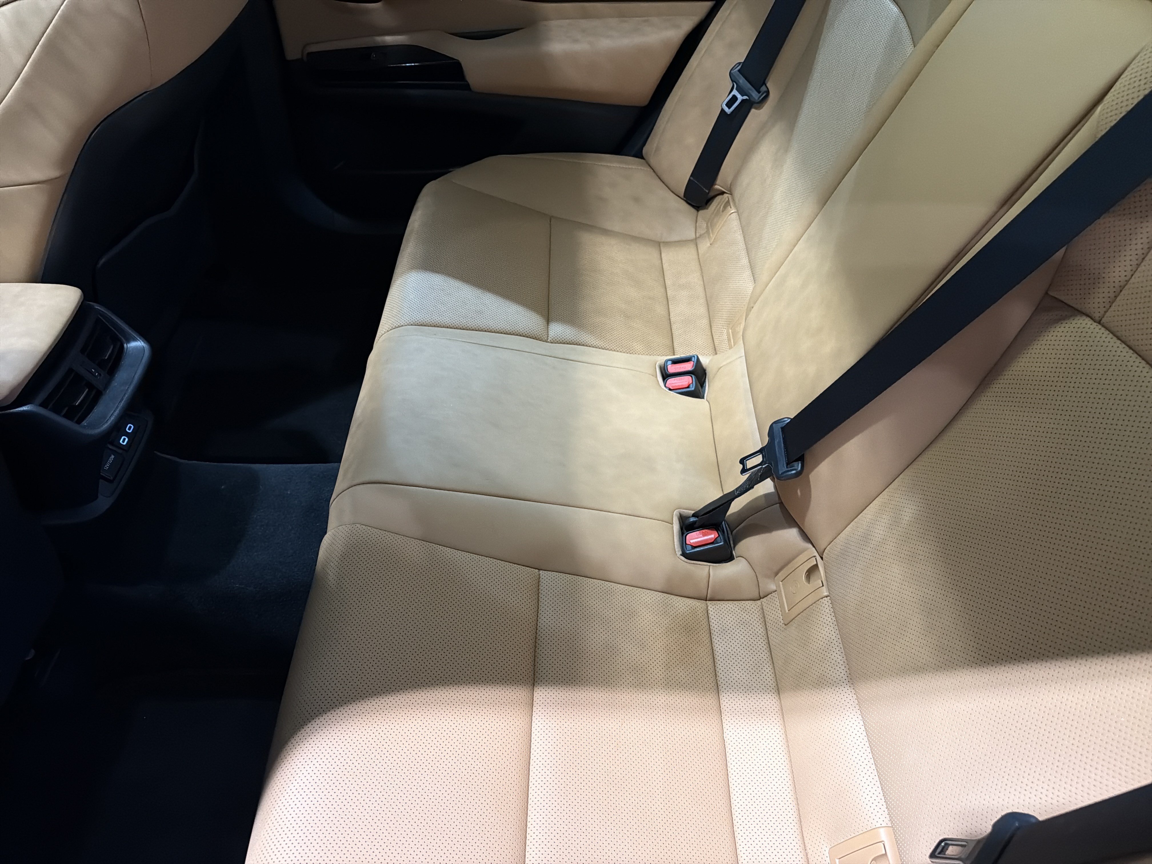 Used 2025 Lexus ES 350 w/ Premium Package FWD image 29
