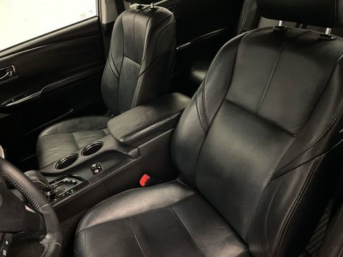 Used 2014 Toyota Avalon XLE image 17