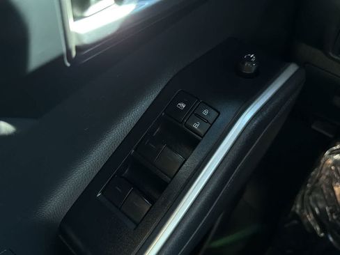 Used 2021 Toyota Highlander XSE AWD/4WD image 23