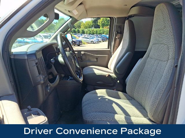 Used 2020 GMC Savana 2500 w/ Driver Convenience Package RWD image 2