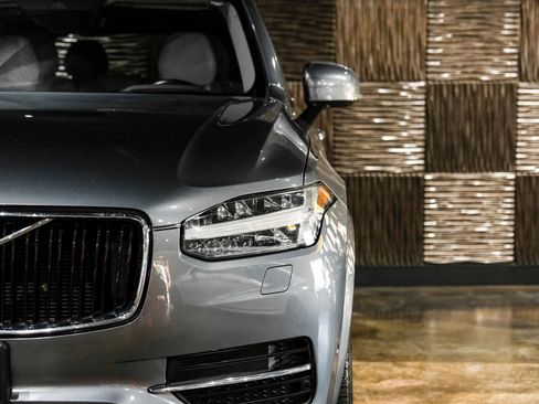 Used 2017 Volvo XC90 T6 Momentum w/ Convenience Package AWD/4WD image 50