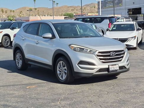 Used 2017 Hyundai Tucson SE FWD image 6