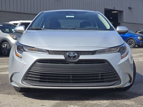 Used 2023 Toyota Corolla LE image 7